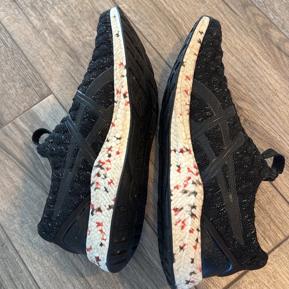 Extremely rare Men’s ASICS lifestyle shoes - Picture 6 of 8